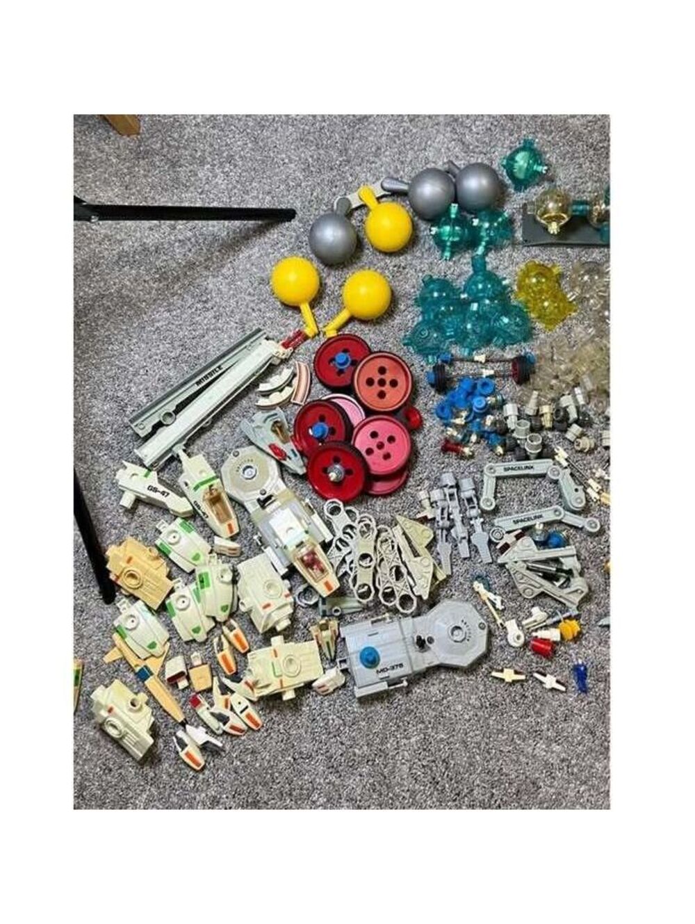 Vintage Capsela Spacelink Building Toys Huge Lot